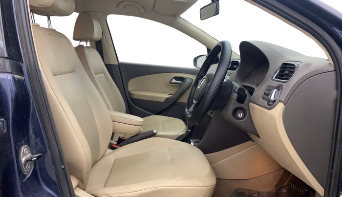 2015 Volkswagen Vento HIGHLINE PETROL AT, Petrol, Automatic, 64,067 km, Right Side Front Door Cabin