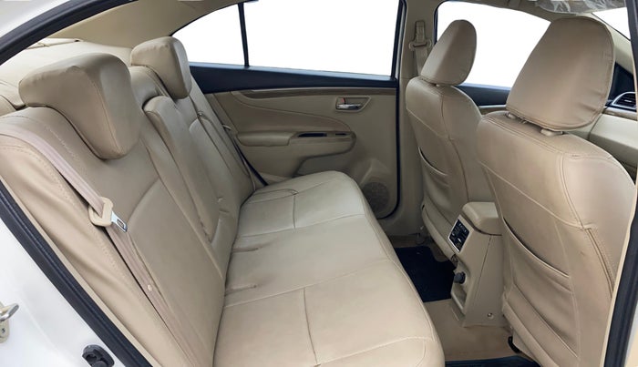 2022 Maruti Ciaz ZETA 1.5 SHVS MT PETROL, Petrol, Manual, 54,985 km, Right Side Rear Door Cabin