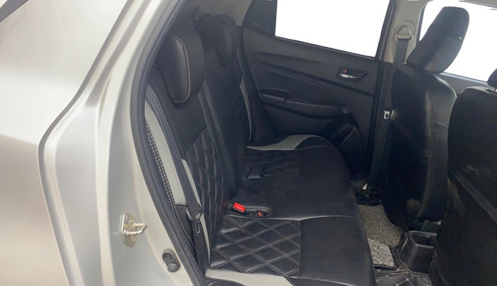 2022 Maruti Swift ZXI, Petrol, Manual, 39,211 km, Right Side Rear Door Cabin