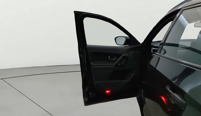 2022 Tata Safari XZA PLUS, Diesel, Automatic, 52,660 km, LHS Front Door