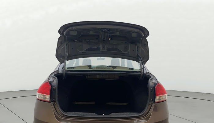 2016 Maruti Ciaz VXI+, Petrol, Manual, 1,34,667 km, Boot Door Open