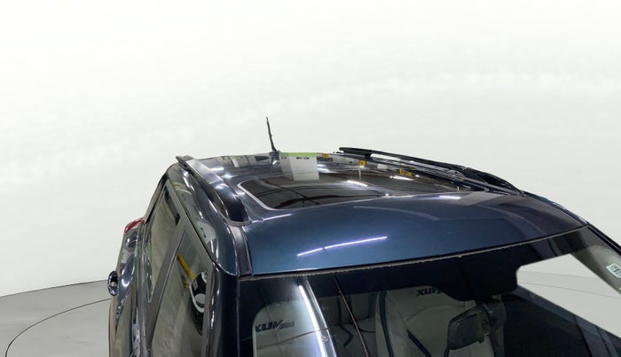 2022 Mahindra XUV300 W6 1.5 DIESEL AMT, Diesel, Automatic, 17,740 km, Roof