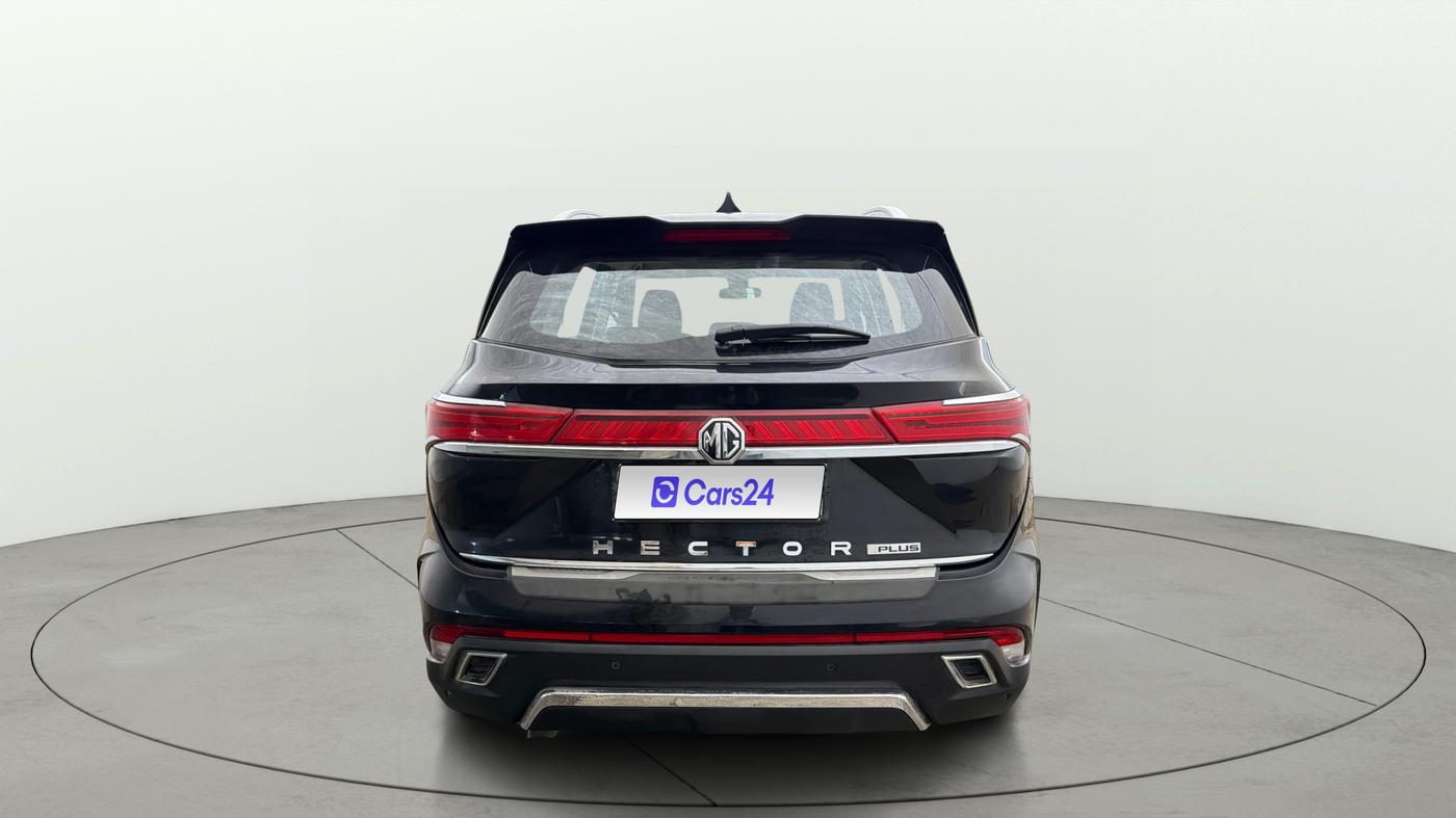 2024 MG HECTOR PLUS SHARP PRO 1.5 TURBO MT 7 STR, Petrol, Manual, 13,842 km, Back/Rear