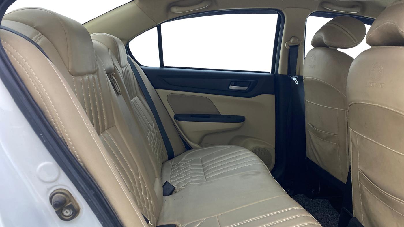 2022 Honda Amaze 1.2L I-VTEC VX CVT, Petrol, Automatic, 55,148 km, Right Side Rear Door Cabin