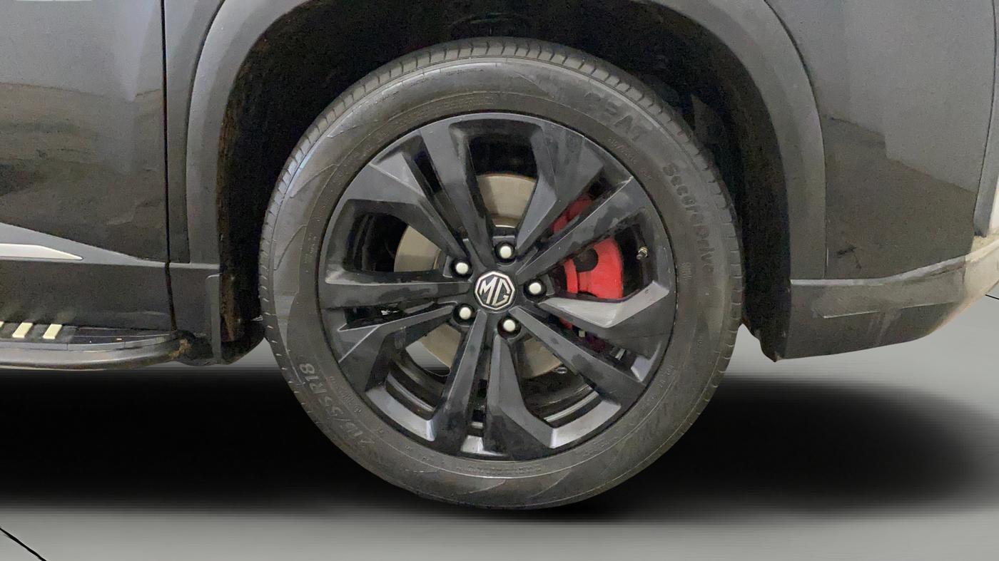 2024 MG HECTOR Sharp Pro Blackstorm 1.5 Turbo CVT, Petrol, Automatic, 33,197 km, Right Front Wheel