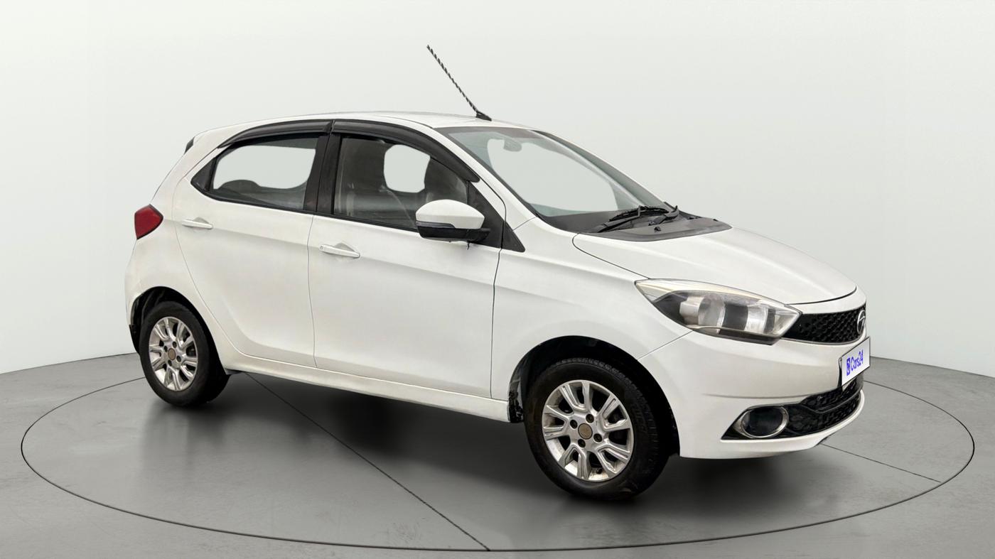 2018 Tata Tiago XZ PETROL, CNG, Manual, 1,17,606 km, Right Front Diagonal