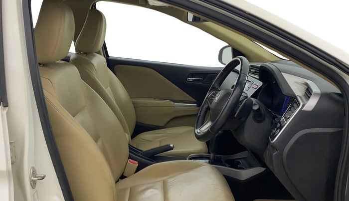 2016 Honda City 1.5L I-VTEC VX CVT, Petrol, Automatic, 40,365 km, Right Side Front Door Cabin