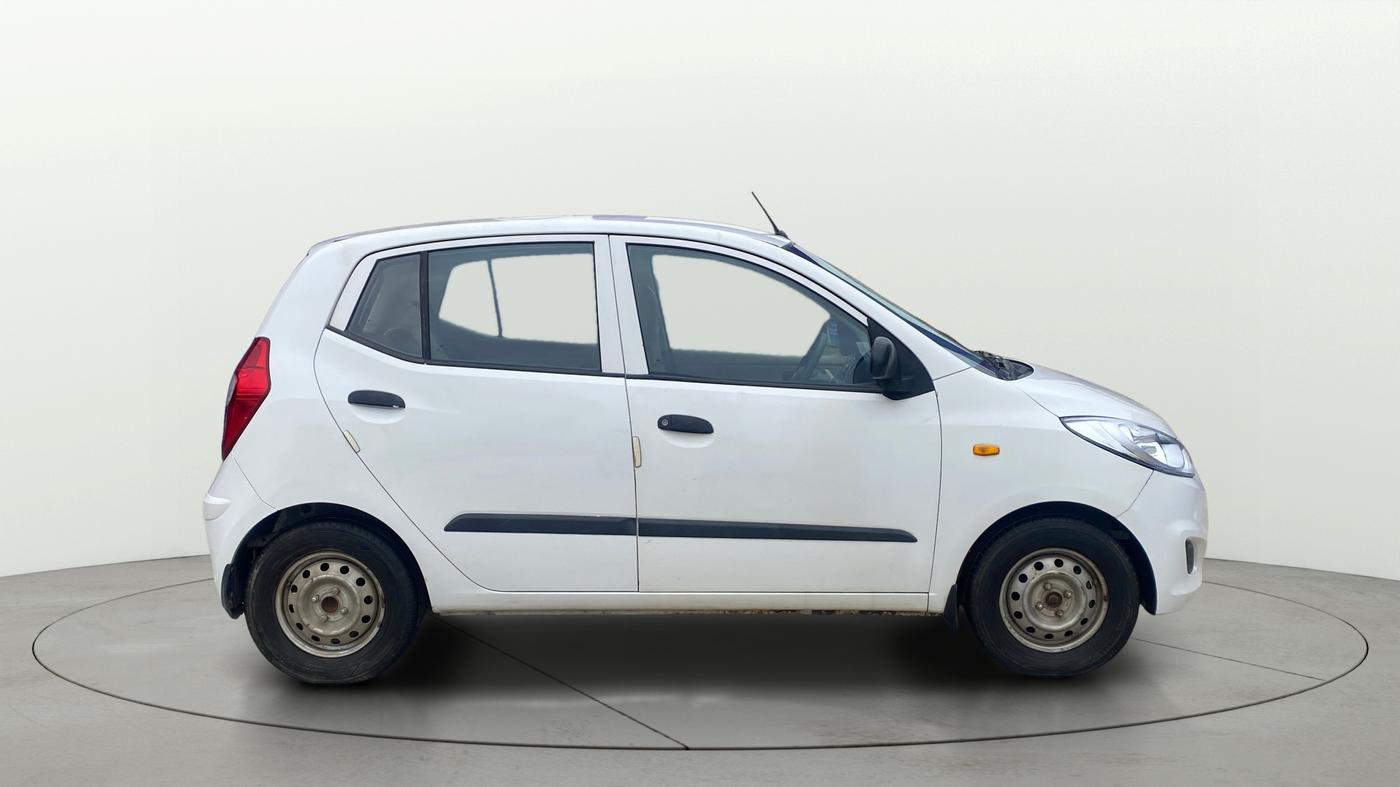 2014 Hyundai i10 MAGNA 1.1, Petrol, Manual, 63,382 km, Right Side View