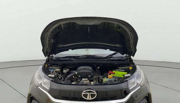 2020 Tata NEXON XZ PETROL, Petrol, Manual, 45,767 km, Open Bonet