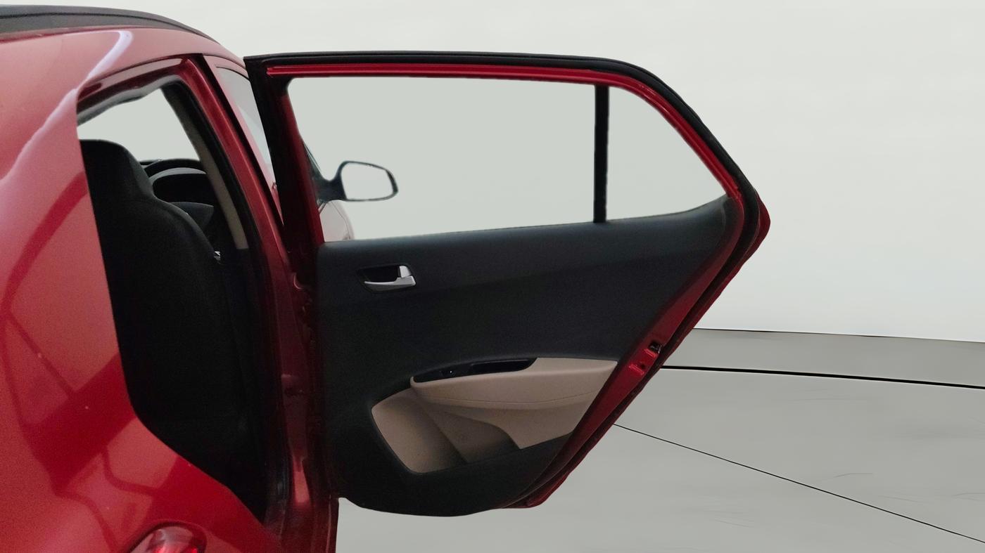 2017 Hyundai Grand i10 SPORTZ (O) AT 1.2 KAPPA VTVT, Petrol, Automatic, 95,534 km, RHS Rear Door