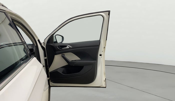 2021 Volkswagen TAIGUN TOPLINE 1.0 TSI AT, Petrol, Automatic, 53,441 km, RHS Front Door