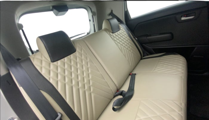 2021 Maruti New Wagon-R ZXI 1.2, Petrol, Manual, 11,042 km, Right Side Rear Door Cabin