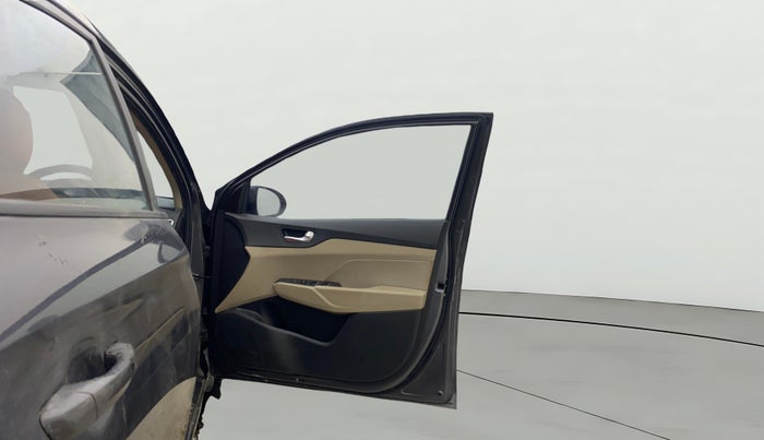 2021 Hyundai Verna S PLUS 1.5 VTVT, Petrol, Manual, 52,355 km, RHS Front Door