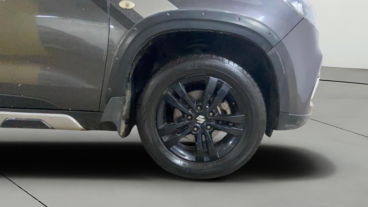 2018 Maruti Vitara Brezza ZDI, Diesel, Manual, 88,638 km, Right Front Wheel