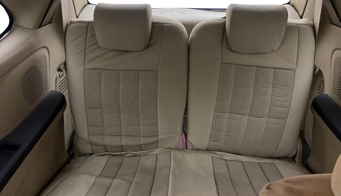 2015 Honda Mobilio 1.5L I-VTEC S, Petrol, Manual, 1,30,509 km, Third Seat Row ( optional )