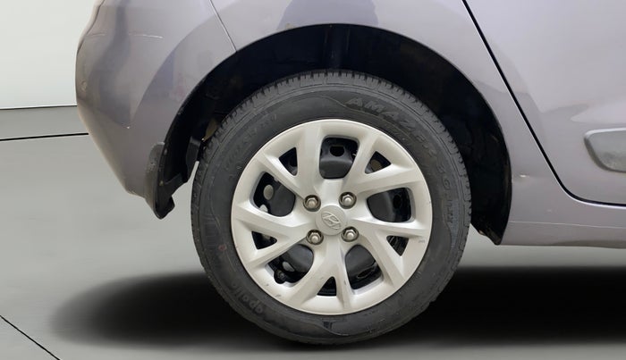 2018 Hyundai Grand i10 SPORTZ (O) 1.2 KAPPA VTVT, Petrol, Manual, 30,999 km, Right Rear Wheel