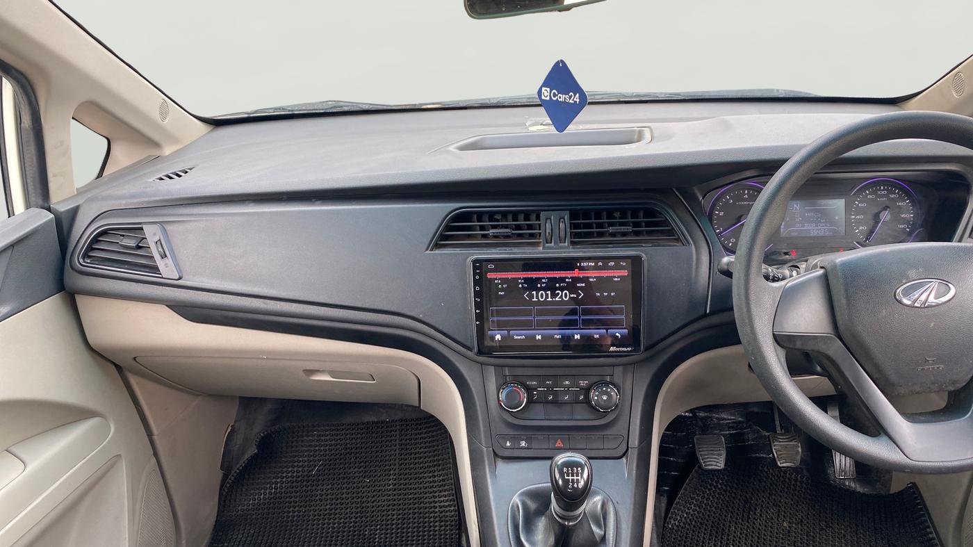 2020 Mahindra MARAZZO M2 8 Str AMT, Diesel, Automatic, 55,435 km, Air Conditioner