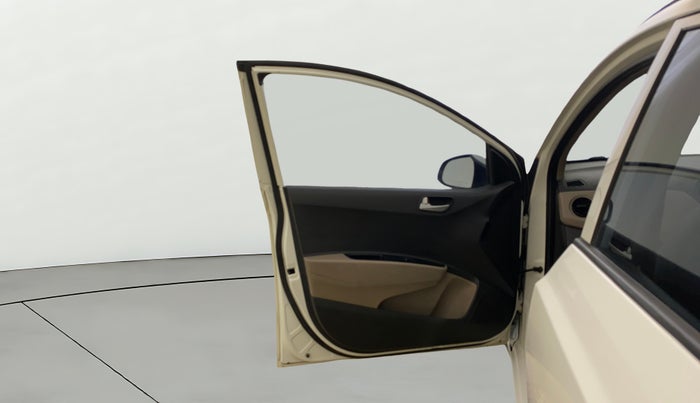 2017 Hyundai Grand i10 SPORTZ (O) 1.2 U2 CRDI, Diesel, Manual, 1,44,028 km, LHS Front Door