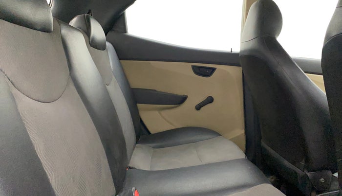 2013 Hyundai Eon ERA +, Petrol, Manual, 87,265 km, Right Side Rear Door Cabin