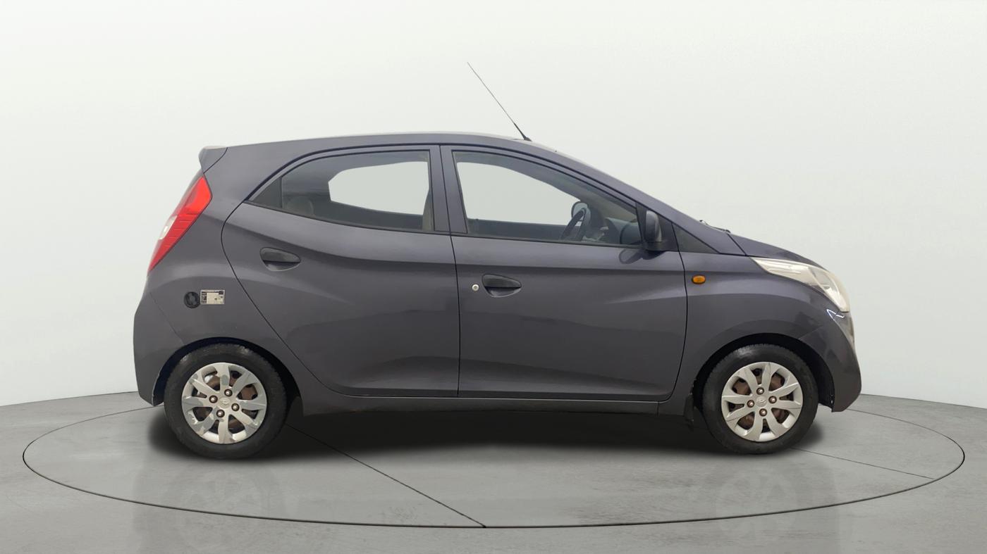 2015 Hyundai Eon MAGNA +, CNG, Manual, 1,38,738 km, Right Side View
