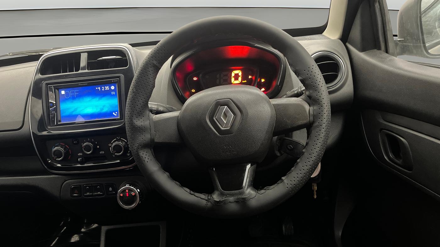 2017 Renault Kwid RXT 1.0 AMT (O), Petrol, Automatic, 53,835 km, Steering Wheel Close Up