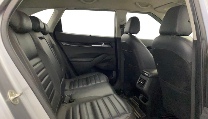 2019 KIA SELTOS GTK 1.4 PETROL, Petrol, Manual, 74,395 km, Right Side Rear Door Cabin