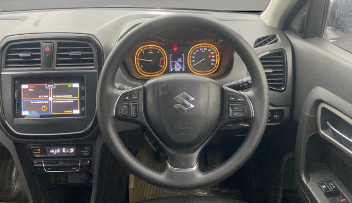 2016 Maruti Vitara Brezza ZDI PLUS DUAL TONE, Diesel, Manual, 36,733 km, Steering Wheel Close Up