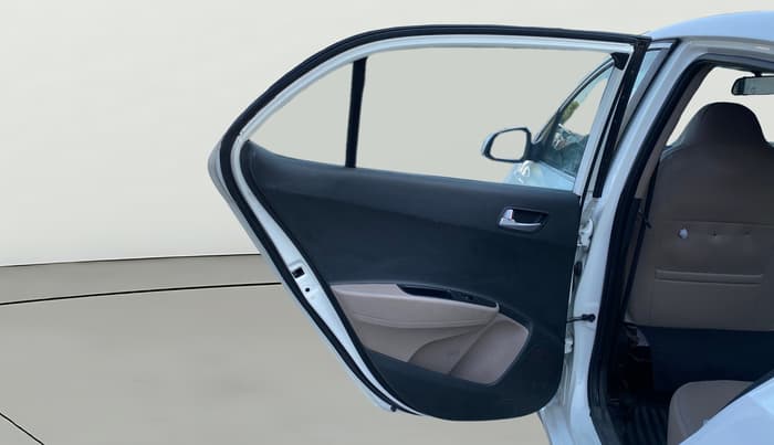 2018 Hyundai Xcent S 1.2, CNG, Manual, 1,22,642 km, LHS Rear Door