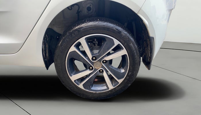 2023 Tata ALTROZ XZ PETROL, Petrol, Manual, 21,487 km, Left Rear Wheel