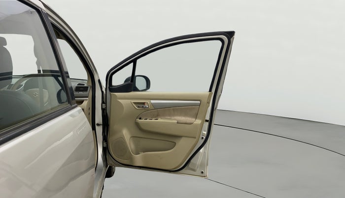 2014 Maruti Ertiga ZDI, Diesel, Manual, 93,357 km, RHS Front Door