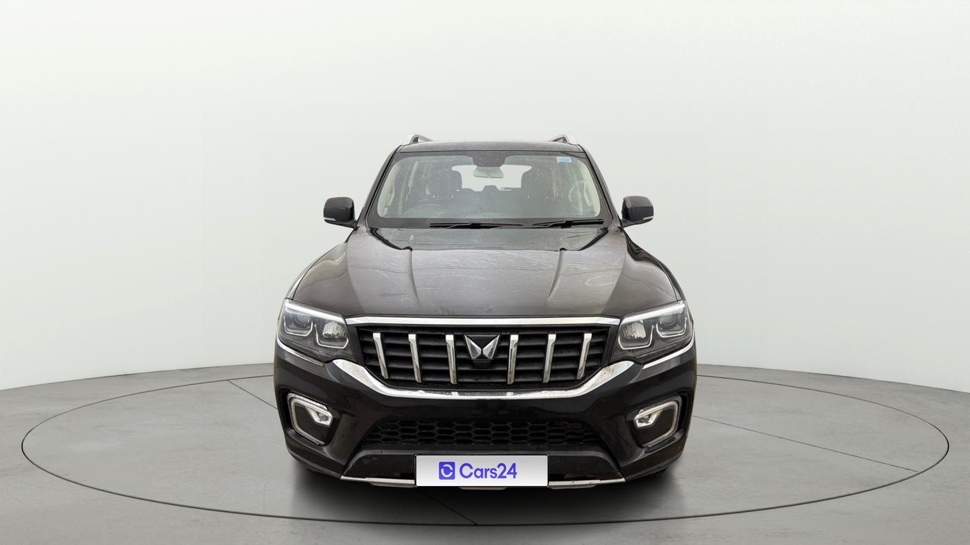 2023 Mahindra SCORPIO-N Z8 PETROL AT 7 STR, Petrol, Automatic, 1,00,822 km, Front