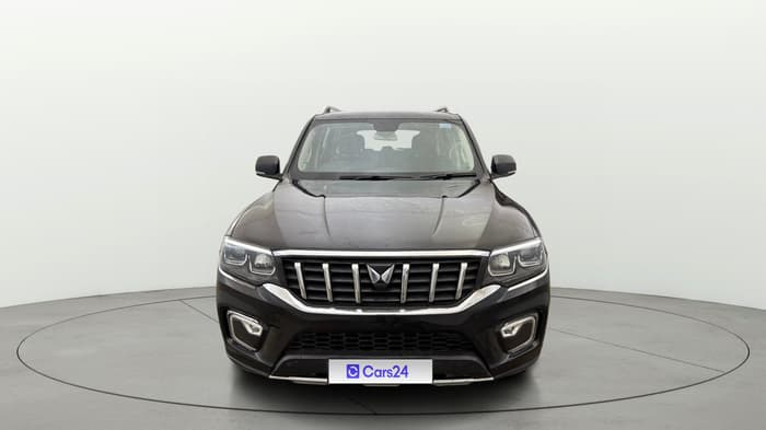 2023 Mahindra SCORPIO-N Z8 PETROL AT 7 STR, Petrol, Automatic, 1,00,822 km, Front