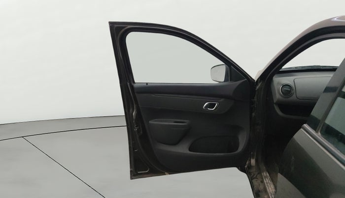 2018 Renault Kwid RXT 1.0 AMT (O), Petrol, Automatic, 39,980 km, LHS Front Door