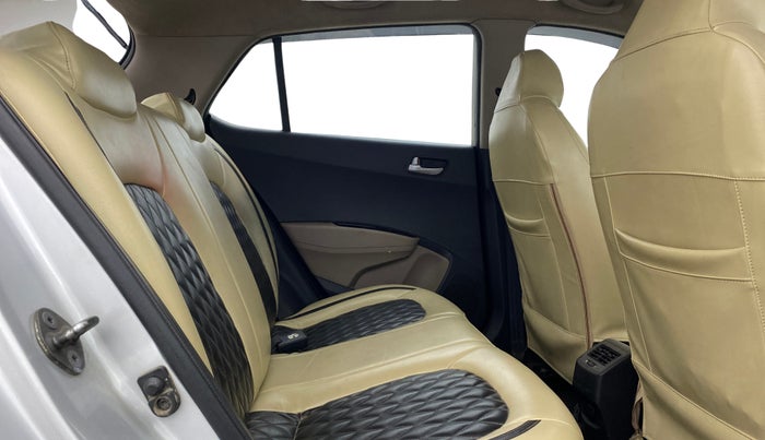 2014 Hyundai Grand i10 SPORTZ 1.2 KAPPA VTVT, Petrol, Manual, 58,729 km, Right Side Rear Door Cabin