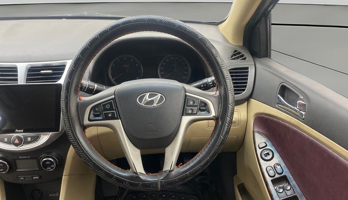 2014 Hyundai Verna FLUIDIC 1.6 VTVT SX, Petrol, Manual, 1,15,057 km, Steering Wheel Close Up