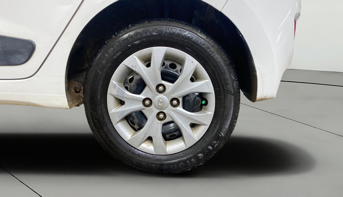 2016 Hyundai Grand i10 SPORTZ 1.2 KAPPA VTVT, CNG, Manual, 83,573 km, Left Rear Wheel