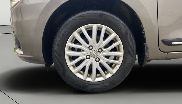 2022 Maruti Dzire ZXI AMT, Petrol, Automatic, 61,824 km, Left Front Wheel