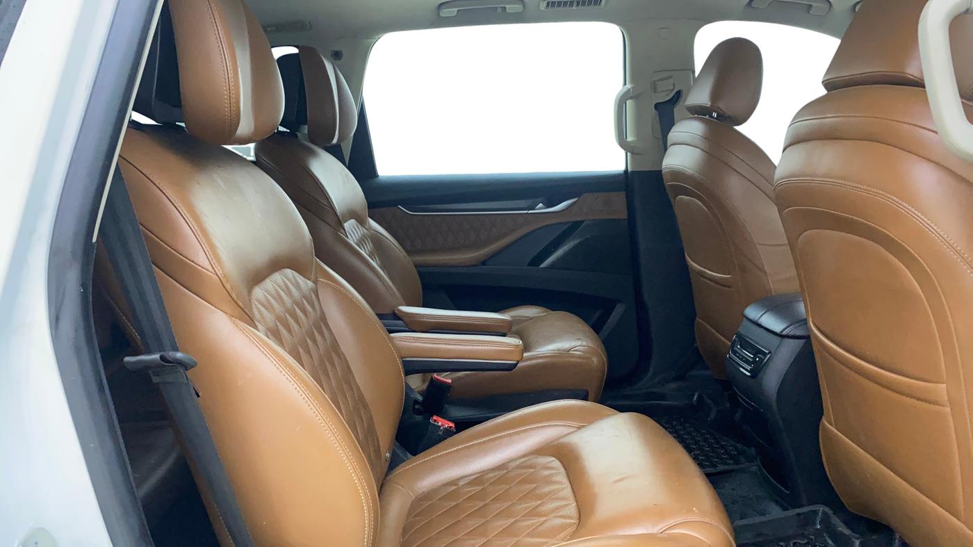 2021 MG GLOSTER SAVVY 6 STR 2.0 TWIN TURBO 4WD, Diesel, Automatic, 1,27,024 km, Right Side Rear Door Cabin