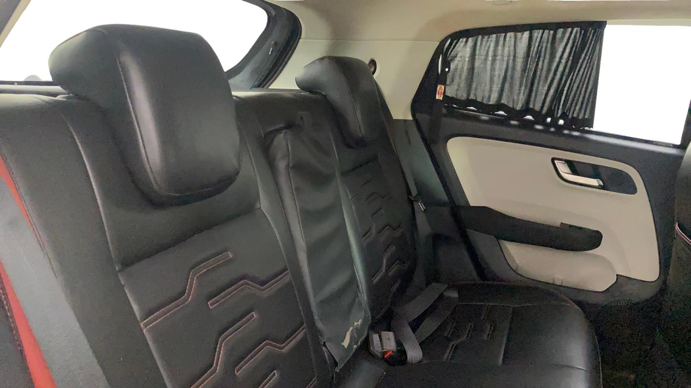 2023 Tata ALTROZ XZ PETROL, Petrol, Manual, 43,332 km, Right Side Rear Door Cabin
