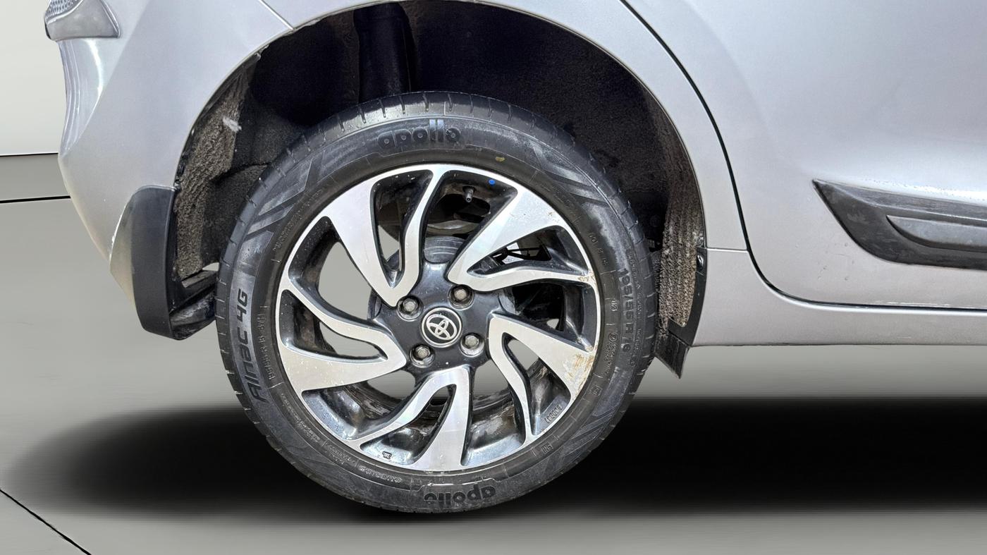 2021 Toyota Glanza V CVT, Petrol, Automatic, 33,834 km, Right Rear Wheel