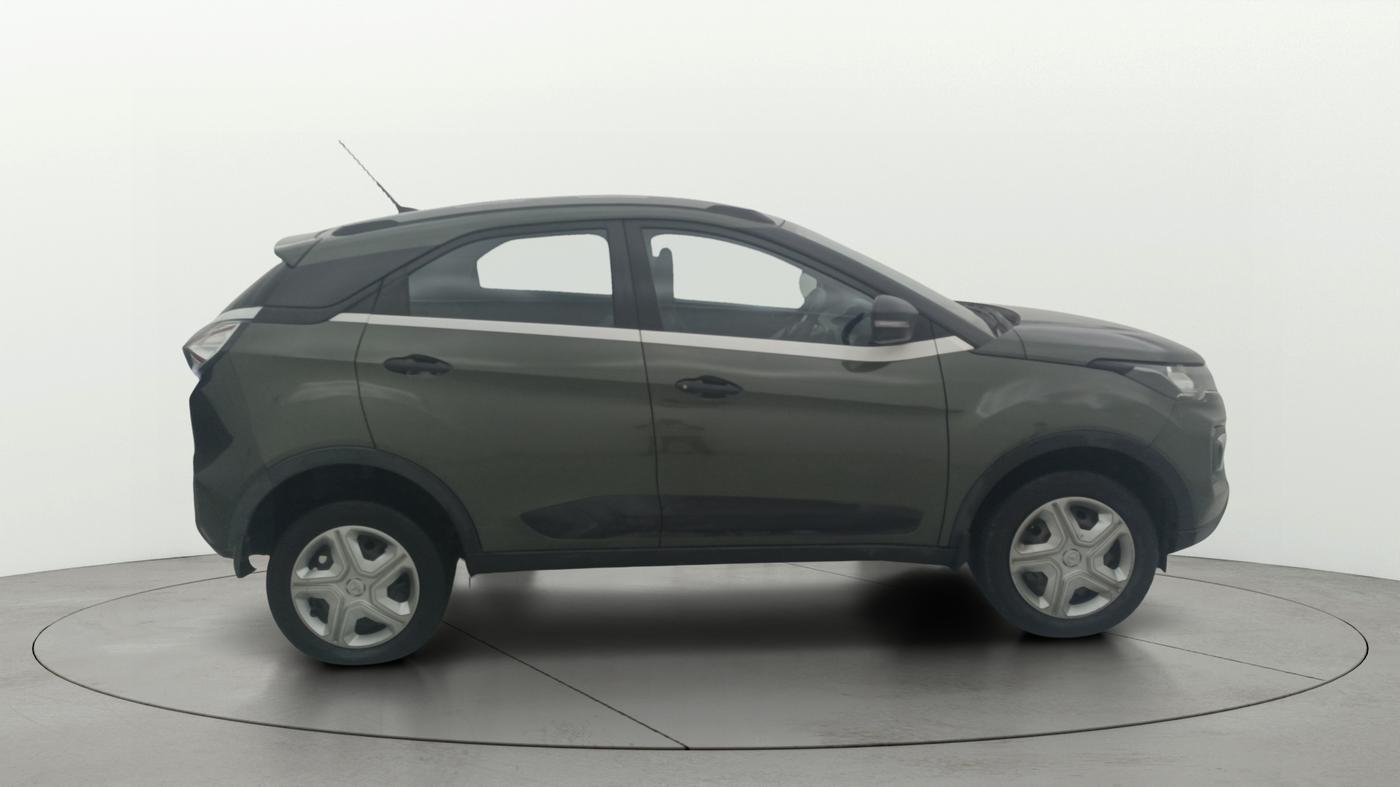 2022 Tata NEXON XM PETROL, Petrol, Manual, 34,404 km, Right Side View