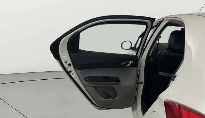 2016 Tata Tiago XZ PETROL, Petrol, Manual, 73,420 km, LHS Rear Door