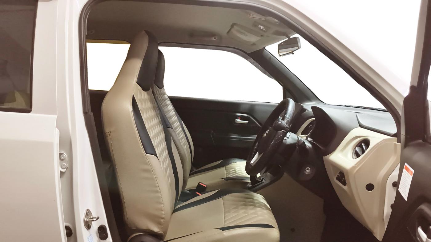 2024 Maruti New Wagon-R VXI CNG 1.0, CNG, Manual, 30,871 km, Right Side Front Door Cabin