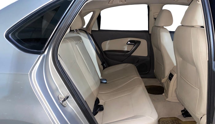 2013 Volkswagen Vento HIGHLINE 1.6 MPI, Petrol, Manual, 73,143 km, Right Side Rear Door Cabin