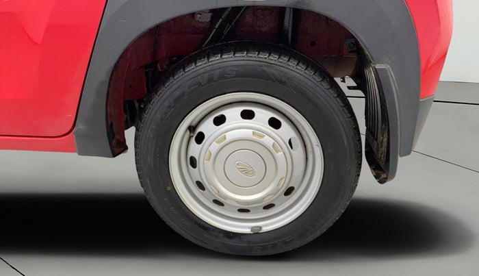 2018 Mahindra KUV 100 NXT K2 P 6 STR, CNG, Manual, 17,112 km, Left Rear Wheel