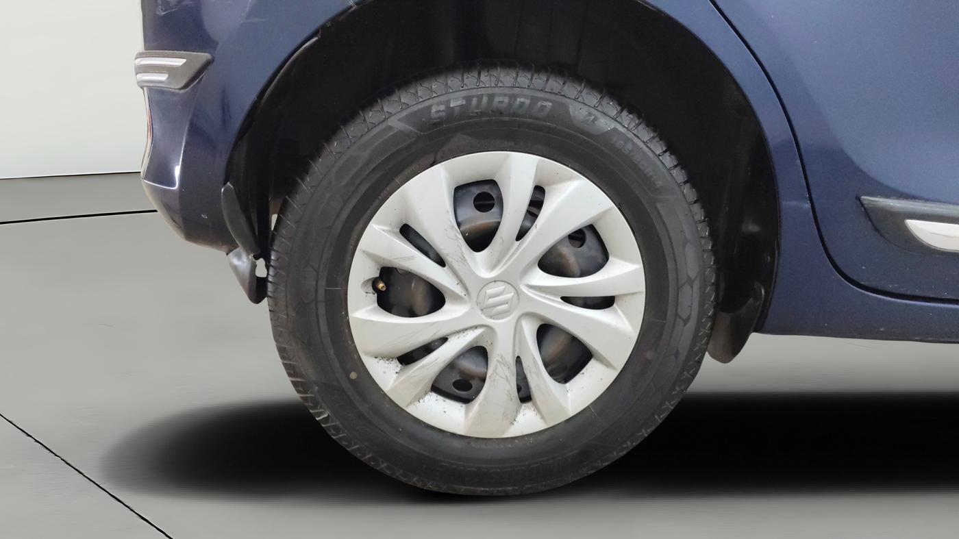 2022 Maruti Swift VXI AMT, Petrol, Automatic, 54,786 km, Right Rear Wheel