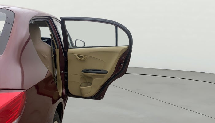 2015 Honda Amaze 1.2L I-VTEC S, Petrol, Manual, 1,09,469 km, RHS Rear Door