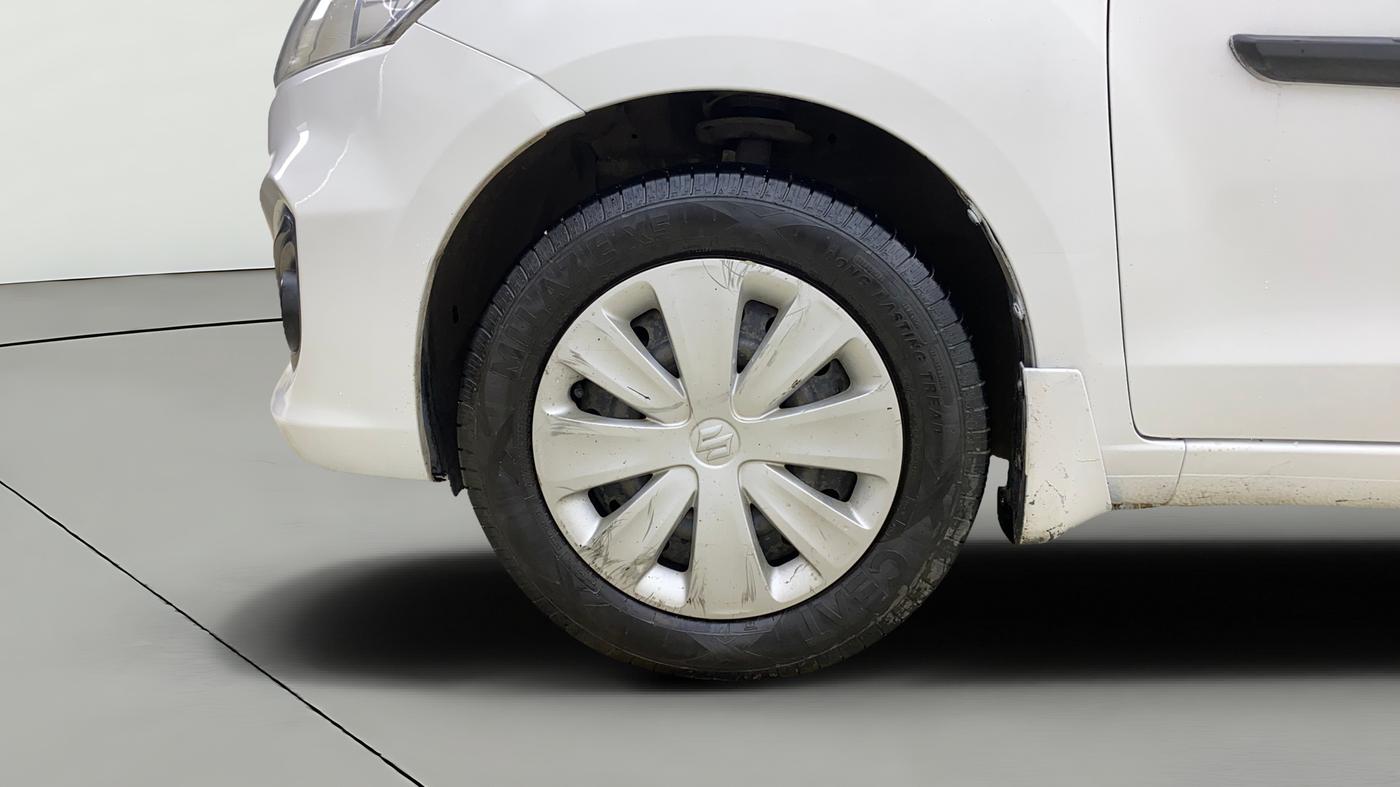 2016 Maruti Ertiga VXI, CNG, Manual, 44,162 km, Left Front Wheel