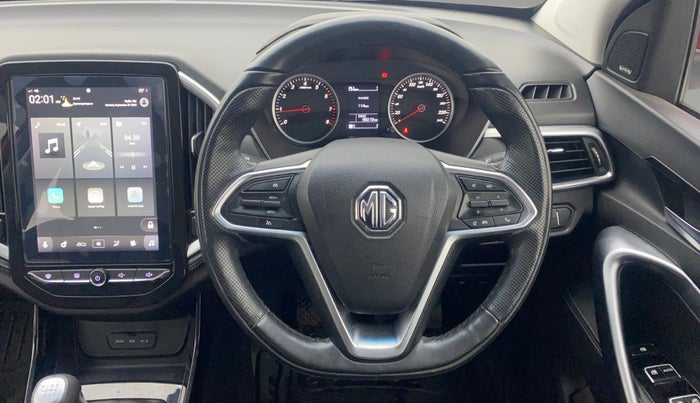 2020 MG HECTOR SMART HYBRID 1.5 PETROL, Petrol, Manual, 66,215 km, Steering Wheel Close Up