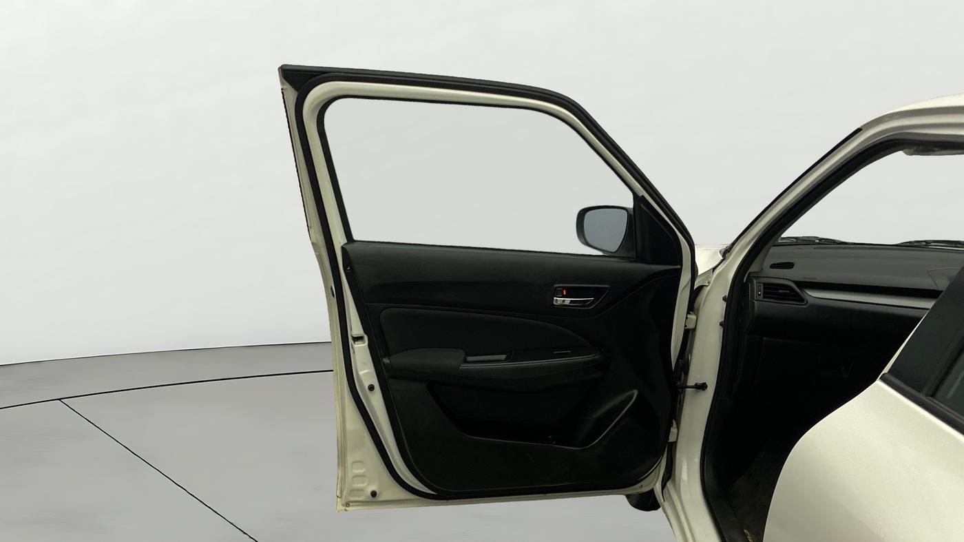 2018 Maruti Swift VXI, Petrol, Manual, 24,164 km, LHS Front Door